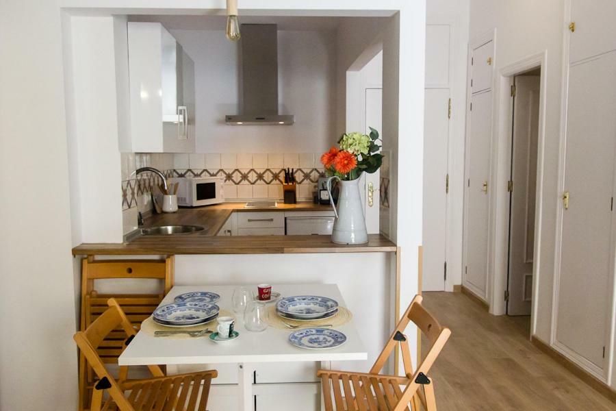 Monkeys Apartments San Isidoro Севилья Экстерьер фото